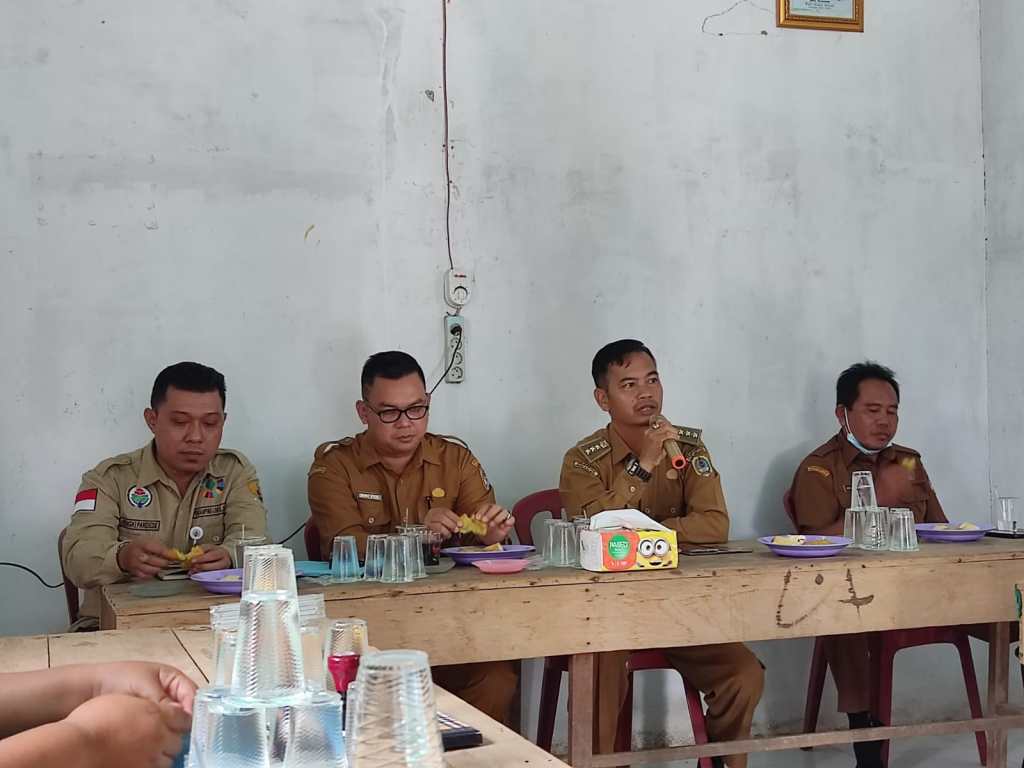 Camat Belimbing Hadiri Pelantikan Perangkat Desa&nbsp;Tekaban