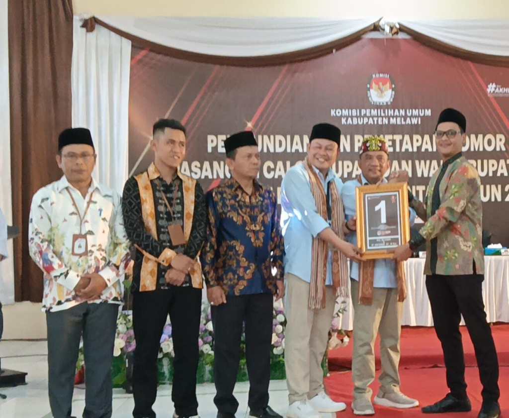 KPU Melawi Gelar Cabut Undian/Nomor Urut Paslon Bupati dan&nbsp;Wabup