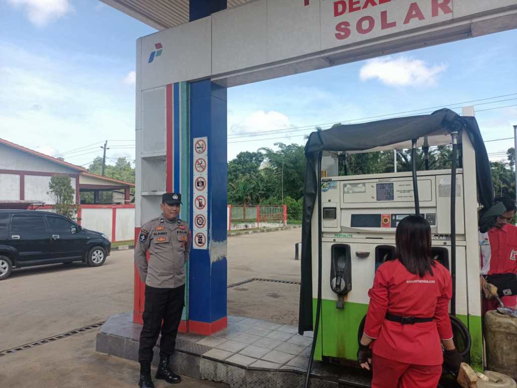 Anggota Polsek Menjalin Gelar Patroli Rutin ke&nbsp;SPBU