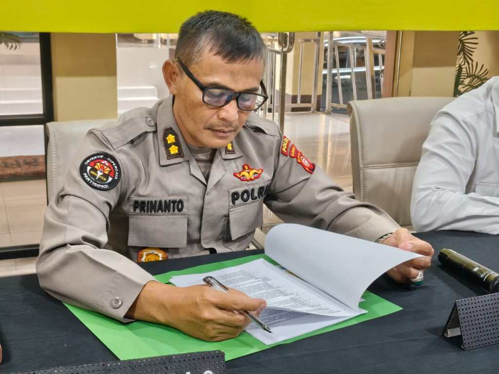 Komitmen Perangi Kejahatan Terhadap Kekayaan Negara, Polda Kalbar Berhasil Ungkap Dua Kasus Tindak Pidana Migas dan Tindak Pidana&nbsp;Kehutanan