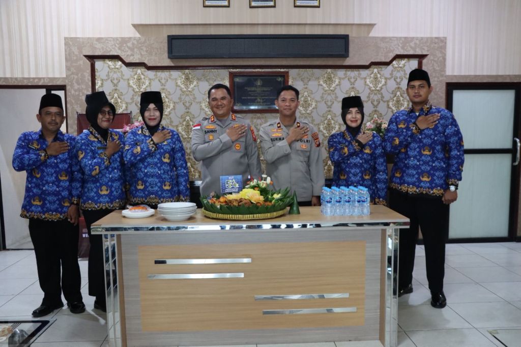 Kapolres Sintang Peringati HUT Korpri ke-54 Bersama ASN Polres&nbsp;Sintang