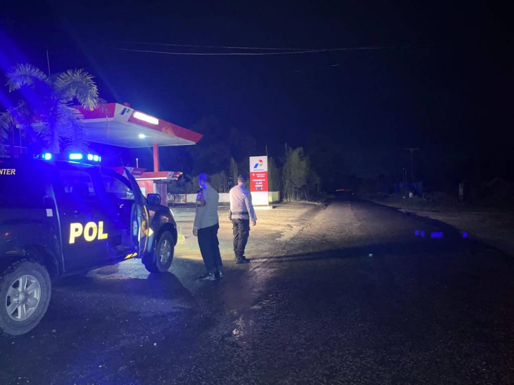 Pengendara Resah, Polres Melawi Sigap Tindaklanjuti Laporan Pelemparan Batu di Tiga Titik Jalur&nbsp;Melawi