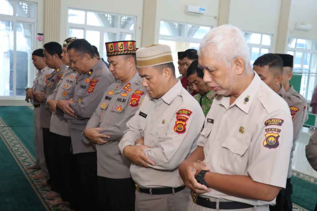 Polresta Jambi Gelar Shalat Gaib dan Binrohtal untuk Korban Bencana di Aceh, Sumut dan&nbsp;Sumbar