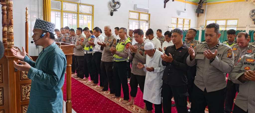 Polres Melawi Gelar Doa Bersama dan Sholat Gaib untuk Korban Bencana&nbsp;Alam
