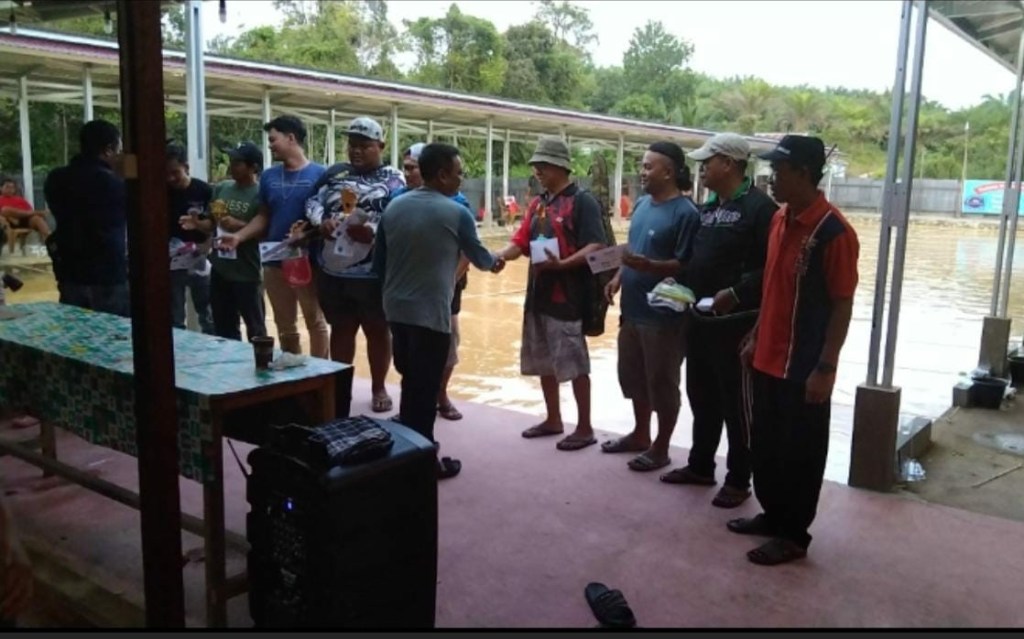 Petrus Bujang.SH.Buka kolam Pemacingan 50 Lapak pemancingan ikan milik&nbsp;Miliknya.