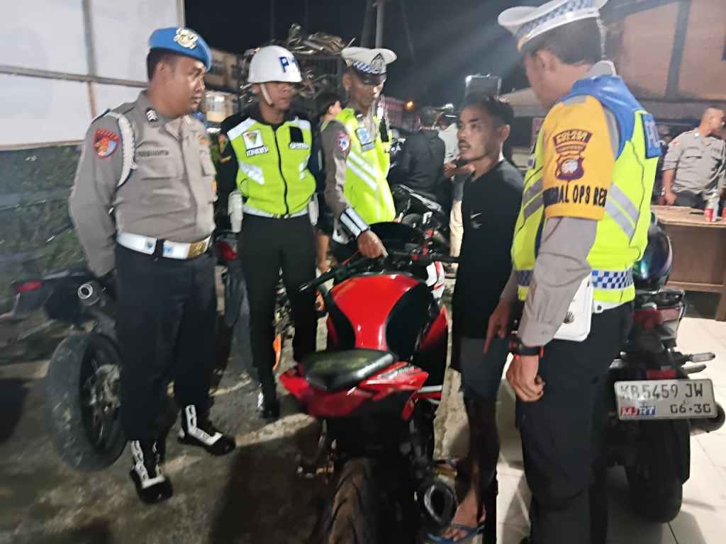 Polres Melawi Tindak Tegas Puluhan Pengendara Dengan Knalpot&nbsp;Brong